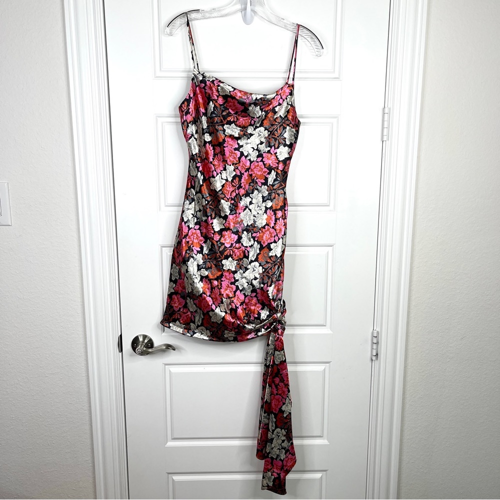 CINQ A SEPT Ryder Satin Mini Dress NEW Black Floral Multi Size 6 - Picture 2 of 16